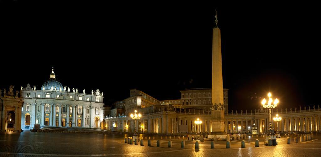 2 Passi Da Acomodação com café da manhã Roma Exterior foto