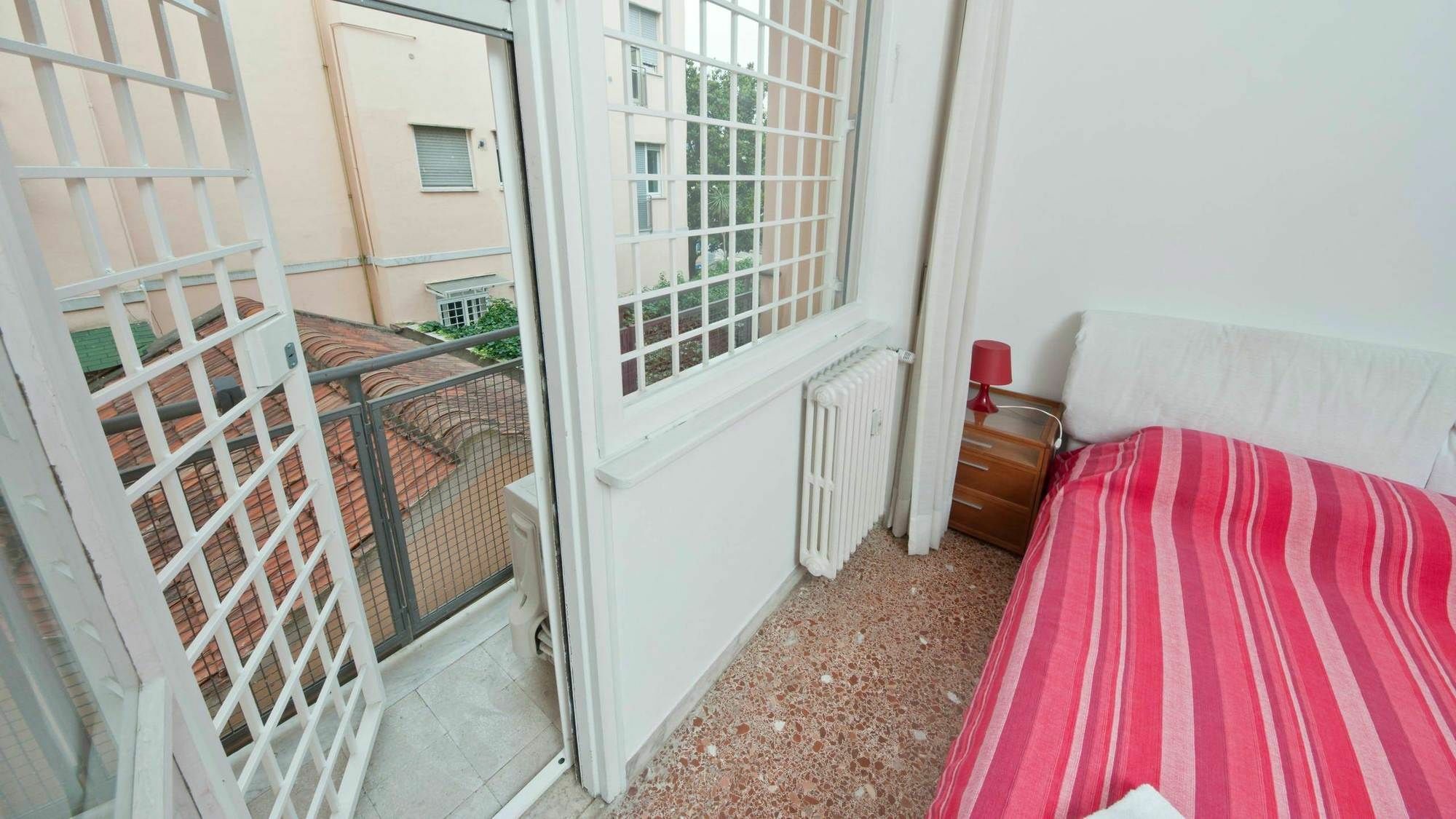 2 Passi Da Acomodação com café da manhã Roma Exterior foto